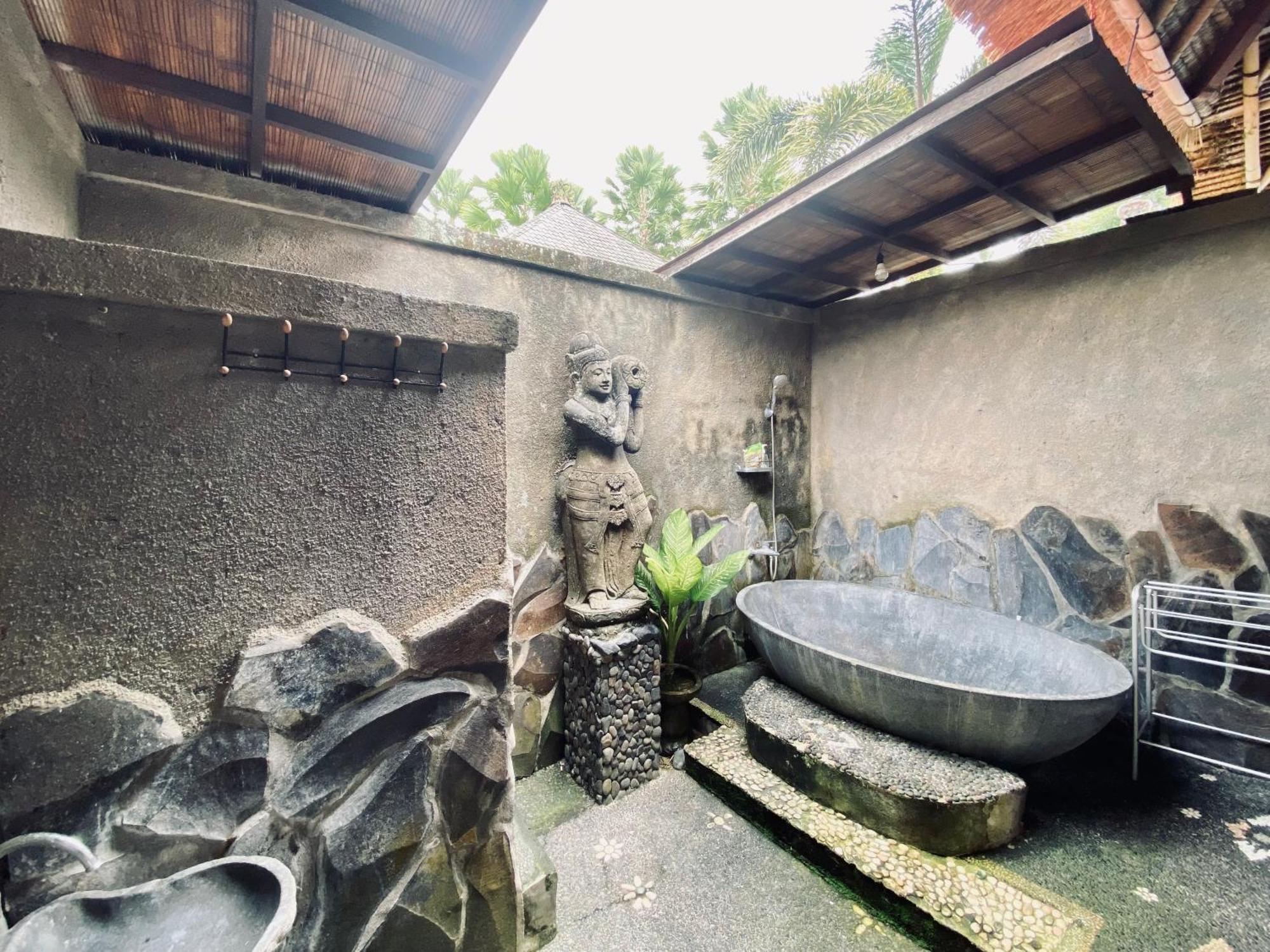 Dong Loka Guesthouse Bali Carangsari Екстер'єр фото