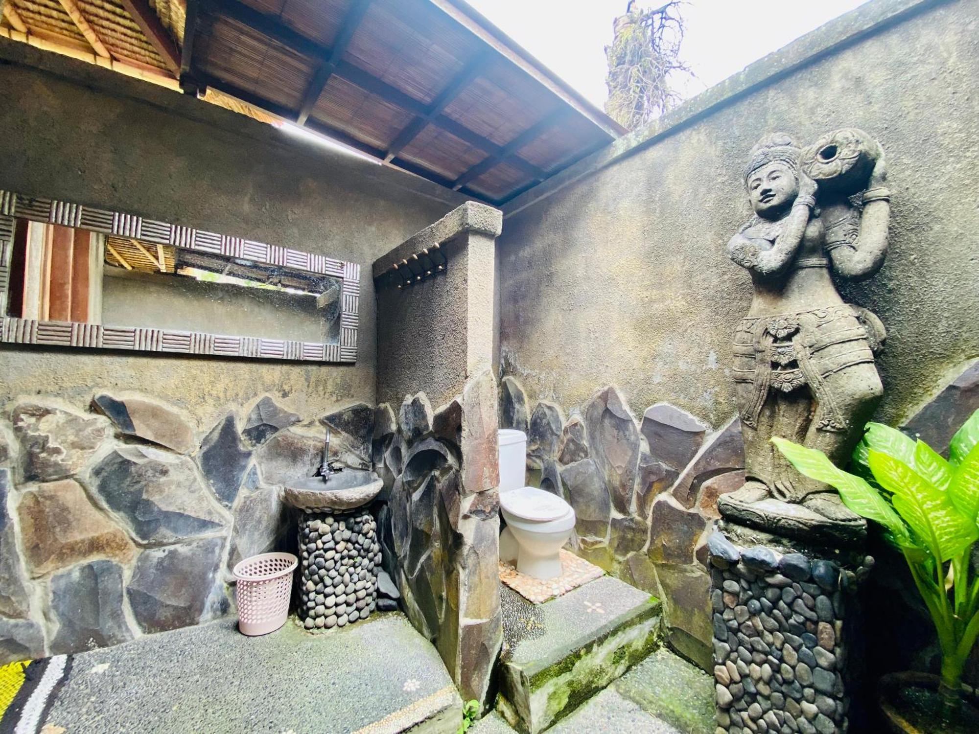 Dong Loka Guesthouse Bali Carangsari Екстер'єр фото